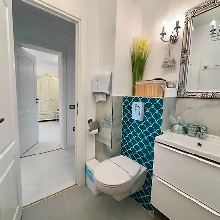 Port Classic Elegant 2 Bedroom Near Port アパート *