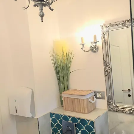 Port Classic Elegant 2 Bedroom Near Port * コンスタンツァ